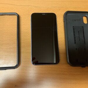 iPhone XR with UB Pro Otterbox case New Battery